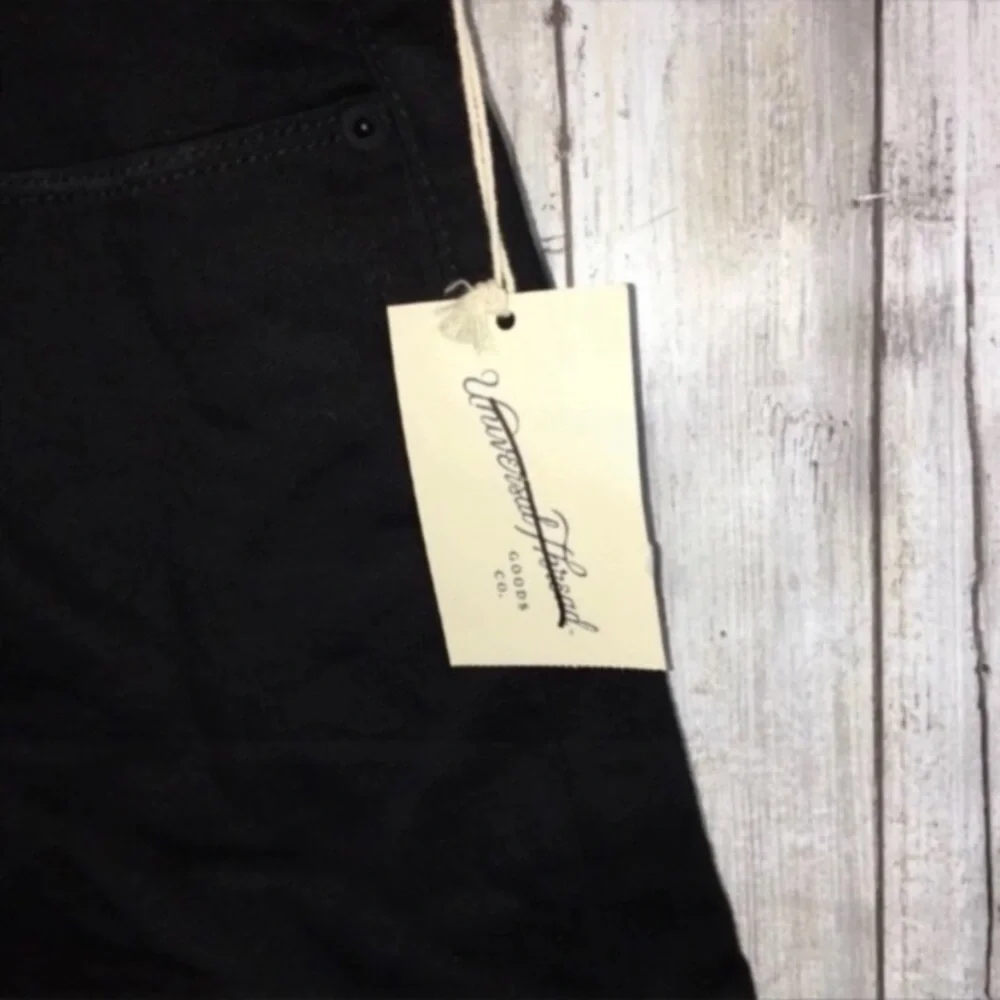 NWT Universal Thread Black High Rise Midi Shorts - Picture 4 of 7